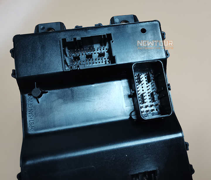 manufacturer auto spare parts 20L4E engine BCM body control module 
