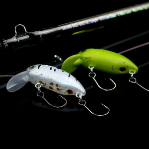 Esca Galleggiante Crank Bait 33mm 2.8g con Amo Singolo, Esca Artificiale in ABS per Pesca in Acqua Salata, Spigola e <span class=keywords><strong>Trota</strong></span> - Product Image 4
