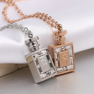 Colgante de botella de perfume con incrustaciones de circonita, grabado de amor, collar de acero de titanio para mujer, regalo de San Valentín - Product Image 2