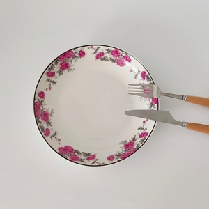 Juego de vajilla de cerámica con diseño hermoso y elegante con calcomanías con estilo-Platos Cuencos Bandeja para servir para cenar, acampar y regalar - Product Image 6