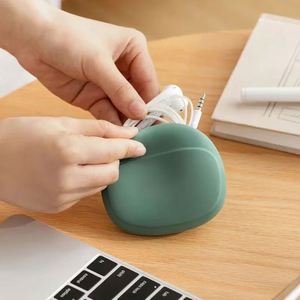 Boîte de rangement en silicone pour écouteurs et câbles de données, mini boîte à clés, mini sac de rangement pour rouge à lèvres, vert, gris clair, rouge - Product Image 2