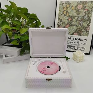 Reproductor de CD con Estuche de Cuero PU Estilo Álbum Retro, Dispositivo de Audio Portátil con Disco Óptico para Escuchar en Casa y como Regalo Navideño - Product Image 6