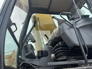 Excavadora Marina Usada de Grado Marino 320CL, 20 Toneladas, Caterpillar 320CL de Segunda Mano para Construcción Portuaria y Costera - Product Image 5