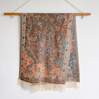Indischer Kaschmir Türkei Phantasie Hijab Neues Design Ethnische Schals Schals Digitaldruck Atmungsaktiver Jacquard Arab Schal Drops hipping
