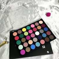 Palette d'ombres à paupières professionnelle et moderne, marque privée OEM, longue durée, créez votre propre Palette d'ombres à paupières