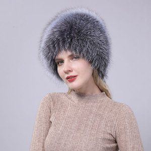 <span class=keywords><strong>Bonnet</strong></span> d'hiver en fourrure de renard pour femmes cousu à la main chapeau d'hiver confortable extensible pour le voyage caractéristique commune du tissu - Product Image 3