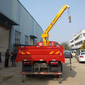 Grúa Telescópica de 4 Toneladas Montada en Camión, Fabricada en China, en Venta - Product Image 3