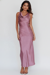 Vestido Maxi Formal de Noche, Color Rosa Satinado, Cuello Tipo Capucha, Corte Diagonal, Drapeado, Nueva Temporada 2026 - Product Image 5