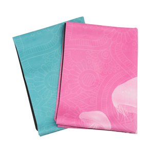 Tapis de yoga de voyage écologique en daim et caoutchouc naturel très confortable pour l'entraînement et la méditation - Product Image 1