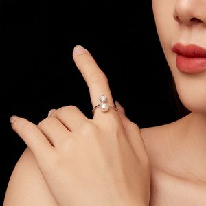 <span class=keywords><strong>Anelli</strong></span> in <span class=keywords><strong>Argento</strong></span> Sterling S925 Regolabili con Doppia Pietra Rotonda Taglio Moissanite 0.5CT VVS GRA e Perla per Donne 12/15 - Product Image 3