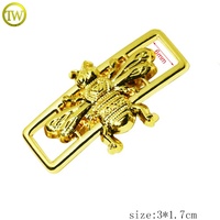 Logo d'abeille personnalisé boucle de lacet chaussures réglables accessoire métal or étiquette maillot de bain métal creux connecteur étiquettes pour vêtements