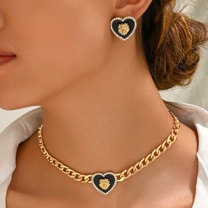 Conjunto de Joyería Corazón León Cadena Cubana, Chapado en Oro, Aleación de Zinc, Collar y Pendientes de Moda para Fiesta, Accesorios de Declaración para Mujer - Product Image 2