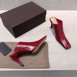 2024 nouveau été rétro tempérament Baotou bouche profonde talon fin imperméable léger sandales Fangtou vide demi glisser femmes - Product Image 3