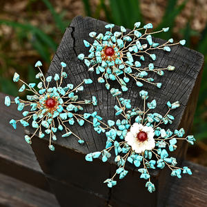 Broche de Flores para Novia, Cristal Azul <span class=keywords><strong>Turquesa</strong></span>, para Bodas y Fiestas, con Estambres de Ágata Roja, Venta al por Mayor de Hongzhuo - Product Image 1