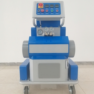 <span class=keywords><strong>Machine</strong></span> de pulvérisation horizontale pour la pose de <span class=keywords><strong>mousse</strong></span> de polyuréthane uniforme pour la construction de toitures - Product Image 6