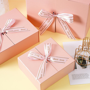Luxury Presentation Gift Box Gift Packaging Box with Ribbon Closure for Gifts