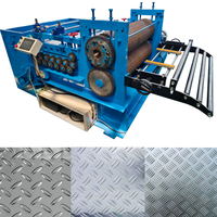 Machine automatique de gaufrage de tôles métalliques pour plaques d'acier à motif damier, machine de gaufrage métallique industrielle personnalisable pour revêtements de sol