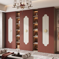 Armoire à portes battantes de style chinois avec poignée métallique à lignes décoratives et blocs de couleur, pour chambre à coucher, mobilier de chambre