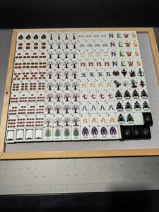 Ensemble de Mahjong Américain de Luxe pour Halloween, 160 Tuiles, Design Crépuscule, Toile d'Araignée, Citrouille, Sorcière, Coffret Cadeau Boutique en Acrylique à 3 Couches - Product Image 5