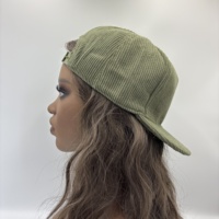 Topi Snapback 5 Panel Korduroi Terstruktur dengan Logo Bordir dan Pinggiran Datar