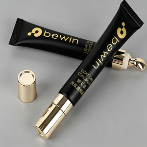 Tubo Cosmético Suave de 15 ml con Impresión UV de Marca Privada y Cabezal Aplicador Metálico para Bálsamo Labial y Contenedor de Suero Antiarrugas para Ojos - Product Image 5