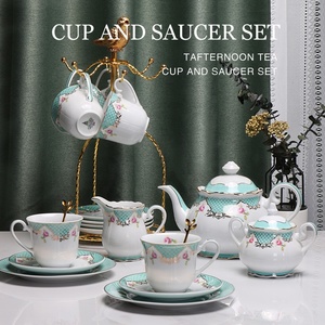 Juego de Tazas y Platos de Porcelana con Diseño Floral Cuadriculado en Rosa y Azul, Estilo Europeo, Venta Directa de Fábrica, Material Cerámico - Product Image 2