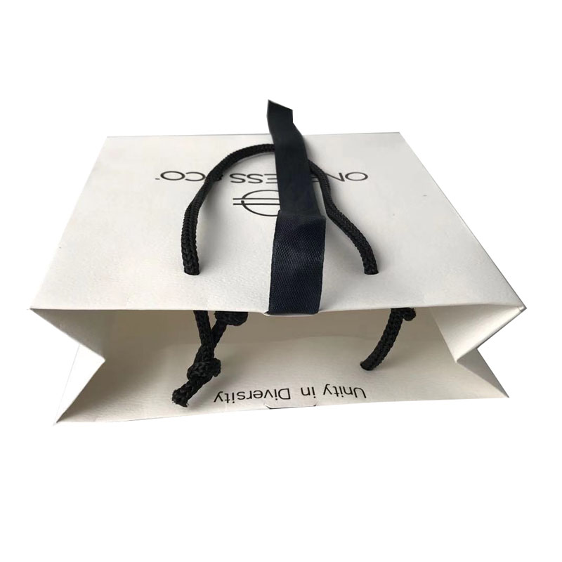 Custom Wholesale Embossed Gold Boutique Packaging Custom Shopping Pink Kraft Paper Bag With Logo