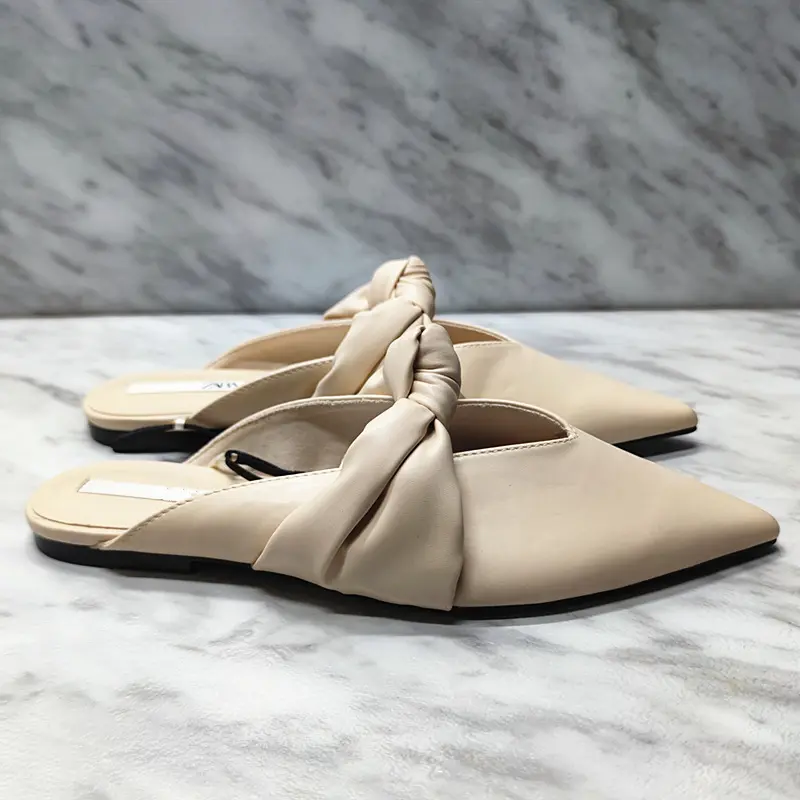 Luxury design beige color pointed toe bow strap women mules heel shoes women flats mules femmes