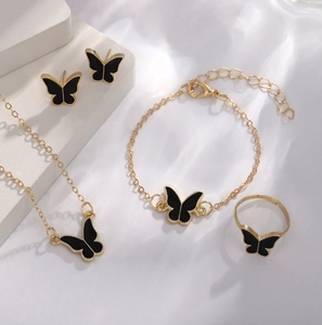 Ensemble de bijoux papillon en alliage avec collier, bracelet, boucles d'oreilles et bague, quatre pièces, tendance et élégant - Product Image 1