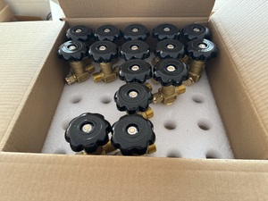 Válvula de bola de latón de alta presión para cilindro de gas argón hidrógeno oxígeno varios modelos en stock - Product Image 5