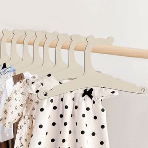 Perchas de Madera con Diseño de Osito de Dibujos Animados para Ropa de Niños, Venta Directa de Fábrica - Product Image 1