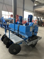 Personnalisé Nouveau Design Semoirs Ail Pomme de Terre Plantation de Pommes de Terre Semoir Rangées Planteur de Pommes de Terre à Bas Prix
