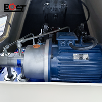 NJBOST a produit une machine à rouler les tôles métalliques CNC hydraulique W12 pour la fabrication de réservoirs de pétrole.