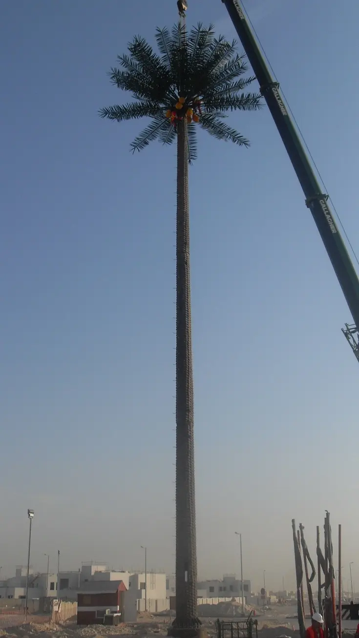 Preço competitivo Torre de telecomunicações camuflada e acessórios Palm Artificial Tree Monopole Tower