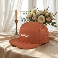 Casquette de golf vintage à 5 panneaux avec logo personnalisé, 100 % coton, imperméable, perforée au laser, imprimée et brodée, pour événements d'entreprise en gros