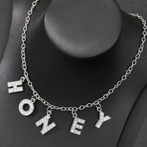 Septwinsti — collier de luxe brillant en Zircon cubique CZ, pendentif ras du cou avec lettre et initiales, en acier inoxydable, 2020 - Product Image 3