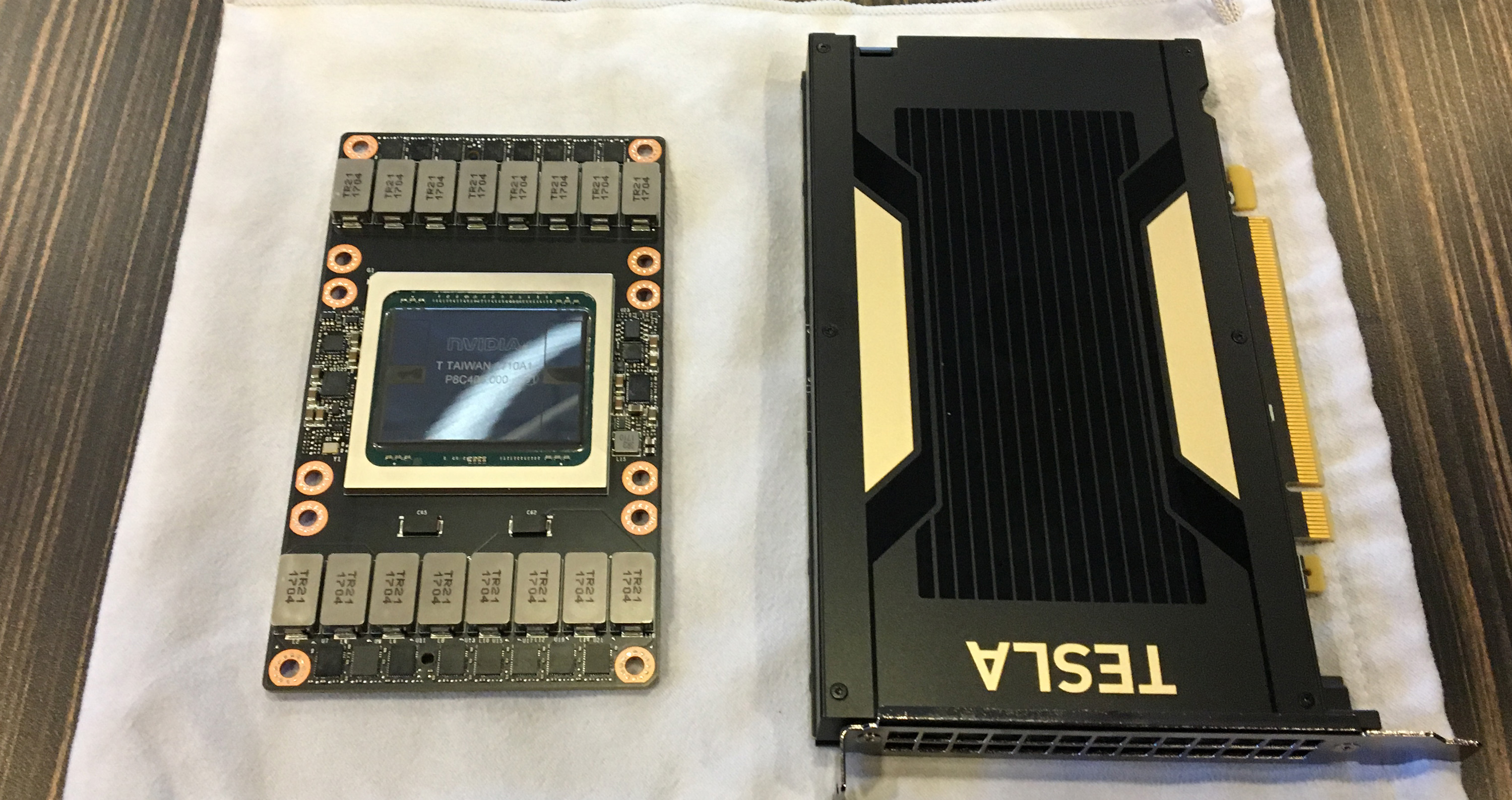NVIDIA Tesla V100S 32GB グラフィックボード 動作保証 NVIDIA Tesla V100S 32GB グラフィックボード 動作保証 NVIDIA