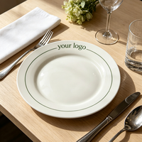 Assiette en céramique blanche style Ins, logo personnalisé imprimé, 20,5 cm, assiette à dîner en porcelaine pour café, hôtel, décoration intérieure, plat de petit-déjeuner