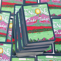 Kofei Full Color Vendor Punch Hole VIP Pass ID Badge per eventi con Set di cordino personalizzato