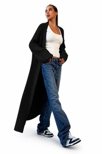 <span class=keywords><strong>Cardigan</strong></span> Lungo da <span class=keywords><strong>Donna</strong></span> in Maglia a Coste Spessa con Logo Personalizzato, <span class=keywords><strong>Nero</strong></span>, con Colletto Allacciato a Halter, Stile Minimalista per l'Inverno, OEM - Product Image 3