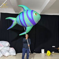 Poupée gonflable mystérieuse en forme de poisson corail pour activité commerciale en aquarium
