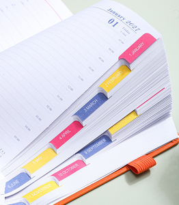 Coffret Cadeau Carnet à Couverture Rigide GF 2027 A5 avec Bande Élastique, Agenda Calendrier Espagnol et Journal d'Écriture Anglais - Product Image 5