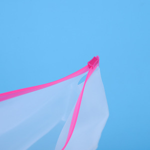 Sac en PVC plastique givré, refermable, écologique, imperméable, personnalisé, pour emballage réutilisable - Product Image 6