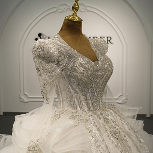 Vestido de Novia de Gala con Cuentas de Cristal Gt26072, Mangas Largas Transparentes, Apliques de Encaje y Cola Catedral Jancember - Product Image 3