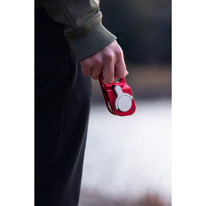 Carrete de Pesca Compacto y Fácil de Usar, Diseño de Tamaño de Palma, Color Rojo, Ideal para Viajes Repentinos - Product Image 1