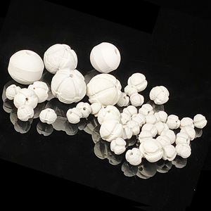 Bola de cerámica de alúmina porosa perforada, soporte personalizado de fábrica, 6mm, 10mm, 25mm, muestra gratis, cerámica Industrial redonda gris - Product Image 4