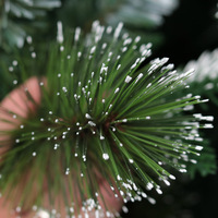 Arbre de Noël artificiel de haute qualité en gros, meilleur arbre de Noël artificiel pré-éclairé en matériau synthétique