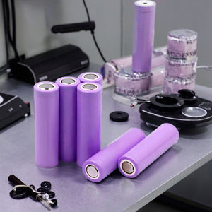 Célula de batería de iones de litio cilíndrica de <span class=keywords><strong>3</strong></span>,7 V, rango de 800-2600mAh, celda de batería de iones de litio cilíndrica para juguetes, herramientas eléctricas - Product Image 3