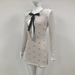 Robes ultra courtes pour femmes, sexy, à nœud papillon, manches longues, perles creuses, tendance - Product Image 4