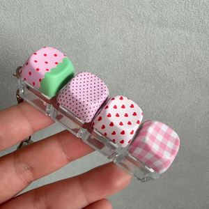 Porte-clés pendentif personnalisé en PVC UV, capuchon de touche de clavier à pois, jouet anti-stress, bouton de réduction de pression, pression au bout des doigts, bout des doigts lumineux - Product Image 1